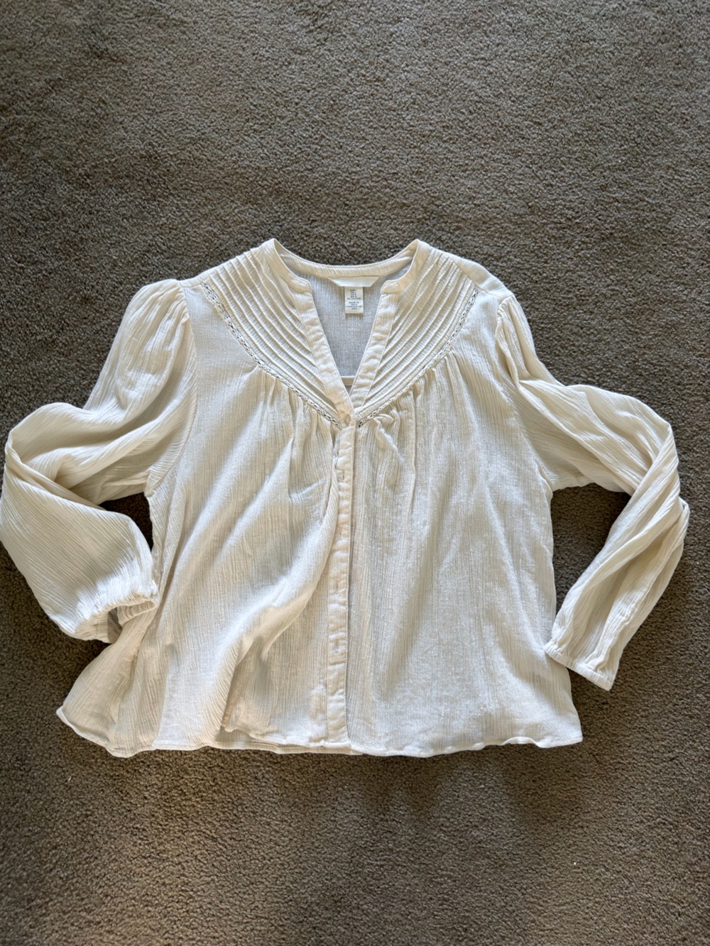 H&M Cream Lightweight Pintuck Peasant Blouse